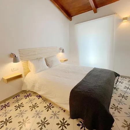 Torre De La Yerba Caces