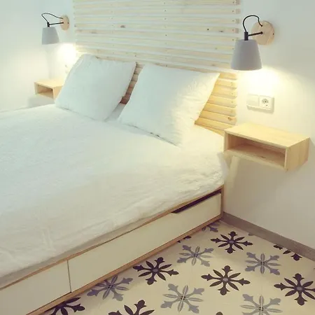 Torre De La Yerba Apartman Caces