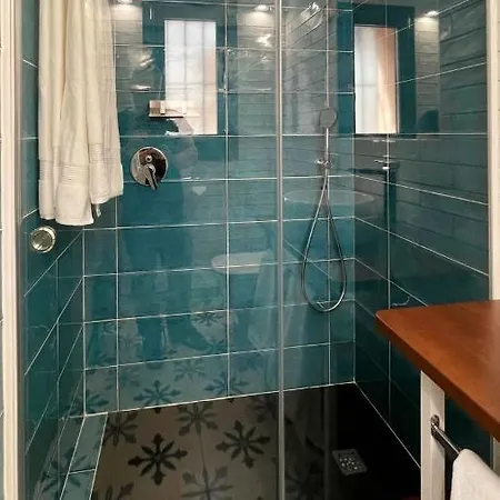 Torre De La Yerba * Caces