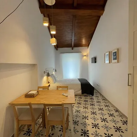 Torre De La Yerba * Caces