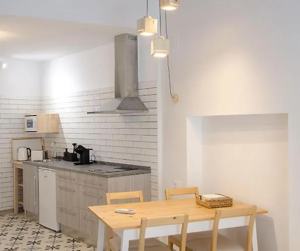 Torre De La Yerba Caces