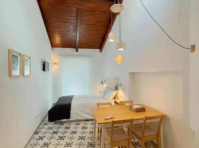 Torre De La Yerba Apartment *