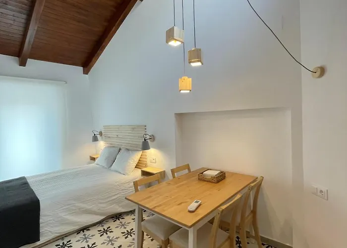 Torre De La Yerba Apartment Caceres